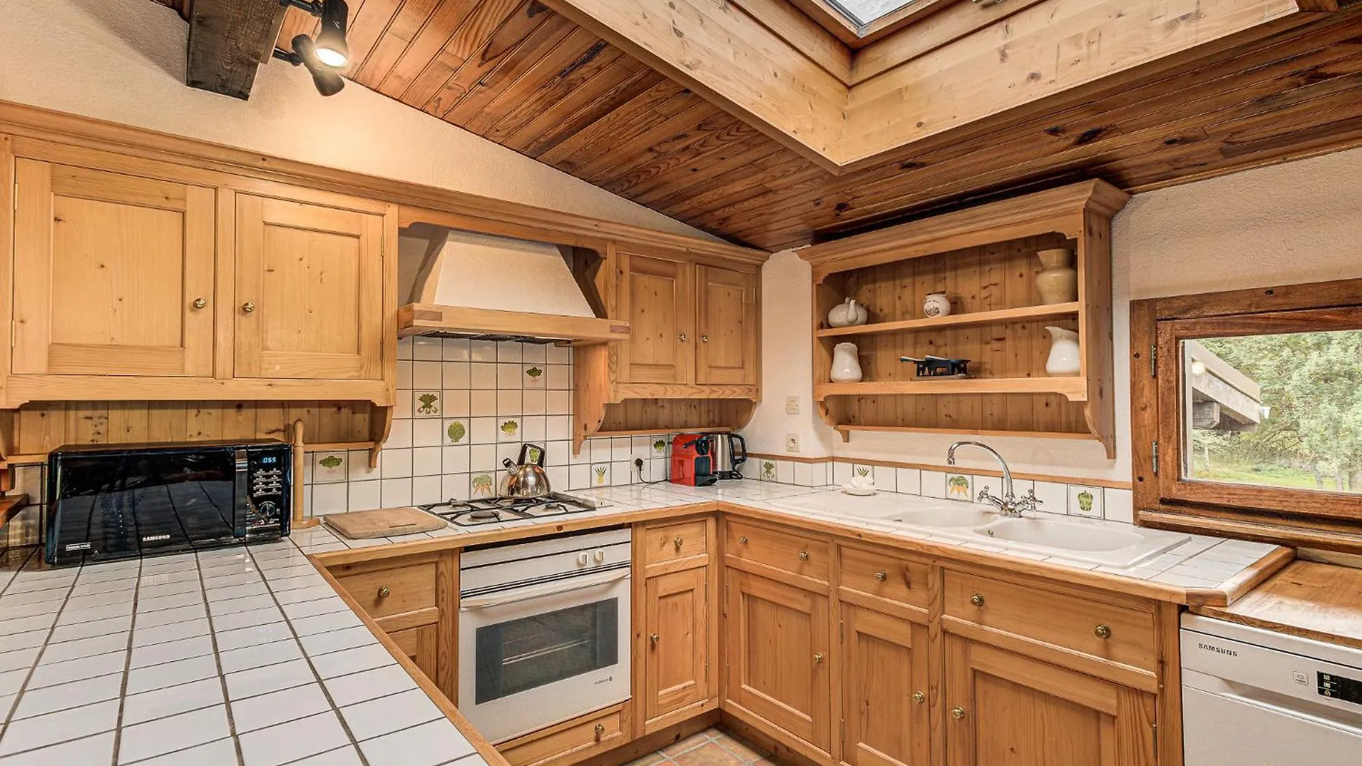 Apartment Les Nantillons - Alpes Travel - Central Chamonix